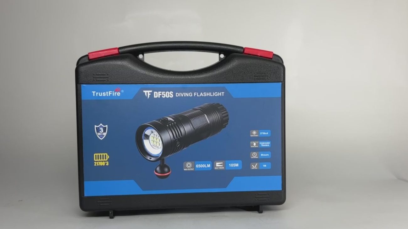 DF50S UNDERWATER PHOTOGRAPHY FILL LIGHT(GET 20% OFF AND A GIFT WITH YOUR PURCHASE)
