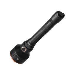 T80 TACTICAL FLASHLIGHT WITH A MAXIMUM OUTPUT OF 3800 LUMENS AND A RANGE OF 1050 METERS